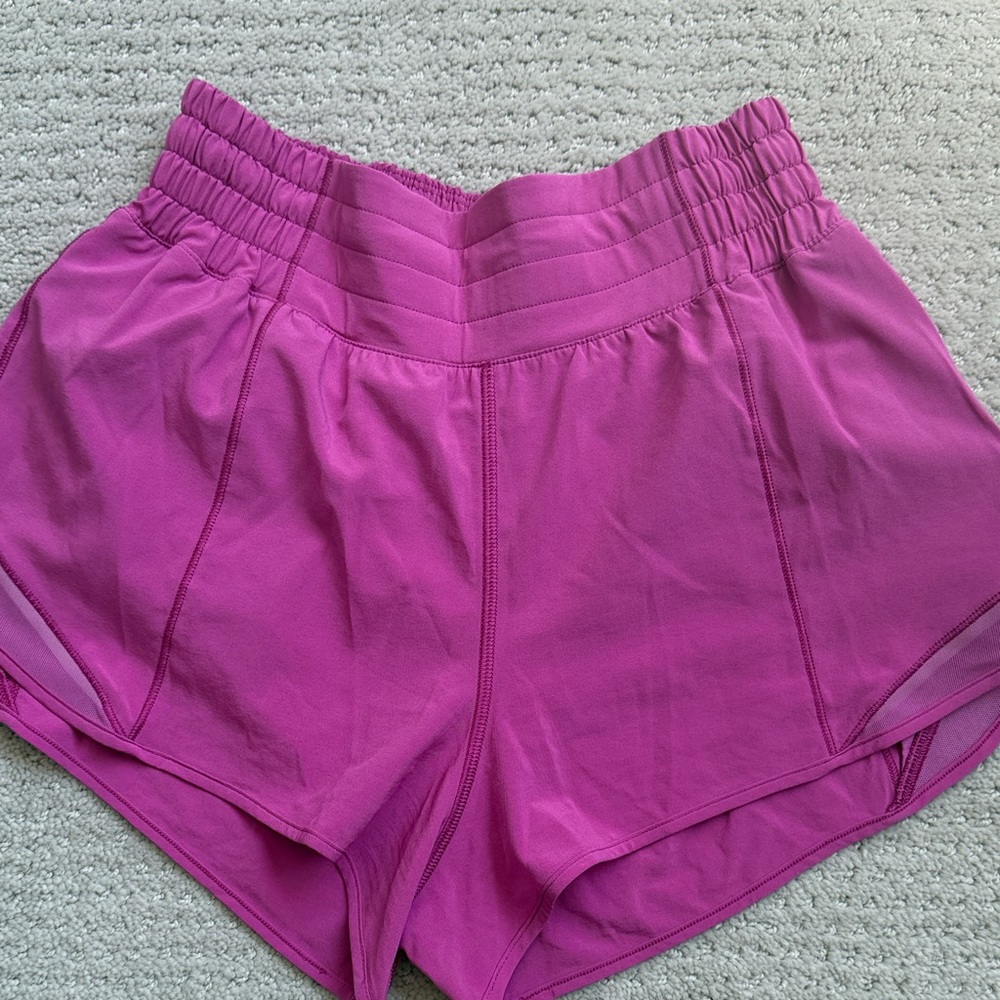 Lululemon Women's Pink Athletic Shorts- Hotty hot- high rise 2.5- size 4